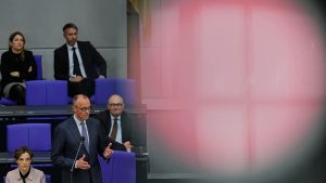 Alman federal meclisinde casusluk şüphesi