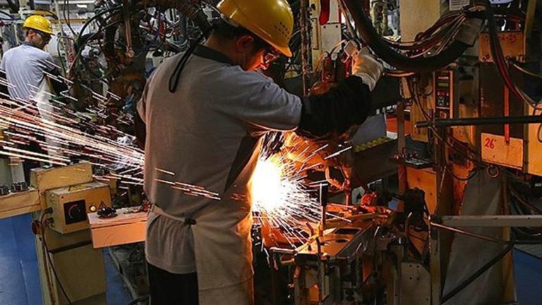 ABD İmalat Sanayii, Dört Yılın Zirvesine Ulaştı: Ekonomik Toparlanma Sinyalleri