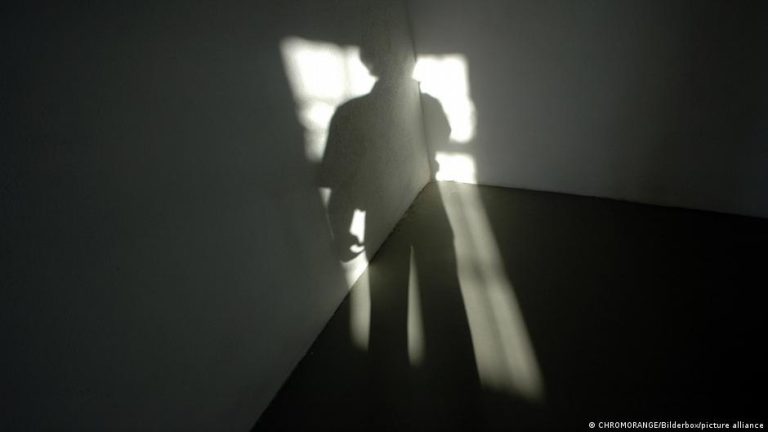 Avrupa Parlamentosu cinsel istismar tanımında açık rızayı merkezine aldı