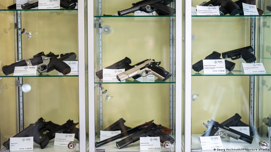 Avusturya okul saldırısının ardından bireysel silahlanma yasalarını sıkılaştırıyor