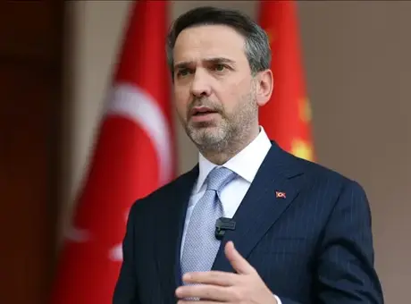 Bakan Bayraktar, maden ruhsatlarında yükümlülükleri yerine getirmeyenlere kapıları kapatıyor