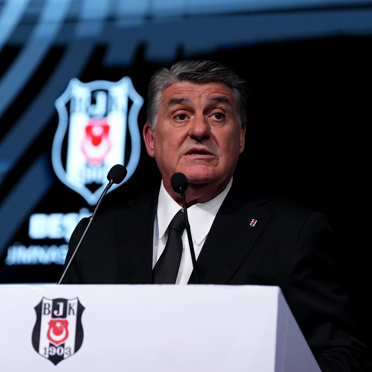 Beşiktaş Başkanı Serdal Adalı spor hukuku sempozyumunda konuştu