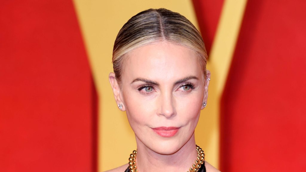 Charlize Theron: Ailesinin Karanlık Gecesini Anlattı