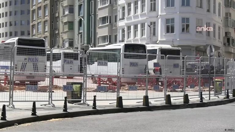 DEM Parti, 1 Mayıs öncesi operasyonların çözüm sürecine zarar verdiğini savundu