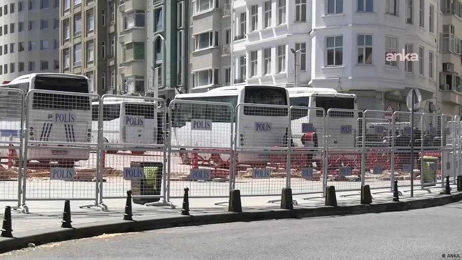 DEM Parti, 1 Mayıs öncesi operasyonların çözüm sürecine zarar verdiğini savundu