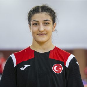 Elvira Süleyman Kamaloğlu, Avrupa Güreş Şampiyonası’nda Finale Adını Yazdırdı!