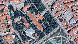 Eskişehir’deki uçak tasarımıyla dikkat çeken Hava Hastanesi satışa sunuldu