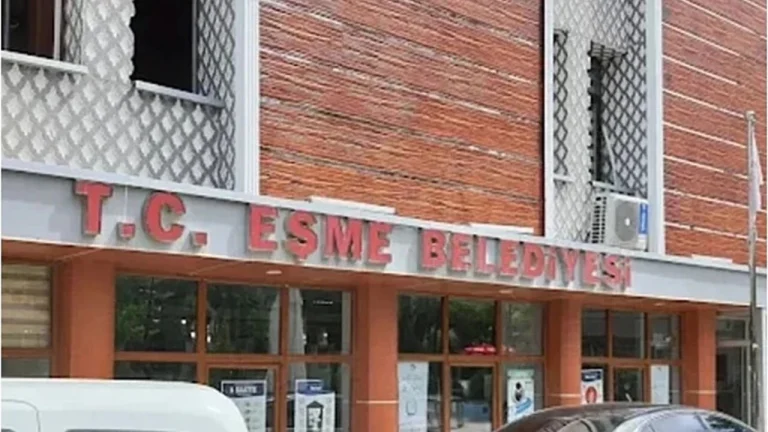 Eşme Belediyesi’nin yeni başkan vekili CHP’li Zeki Işık oldu