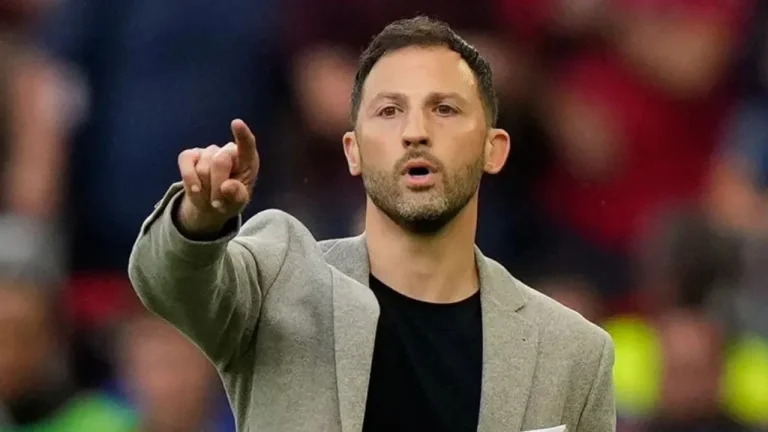 Fenerbahçe Teknik Direktörü Tedesco’dan Derbi Sonrası Oyuncularına Tam Destek