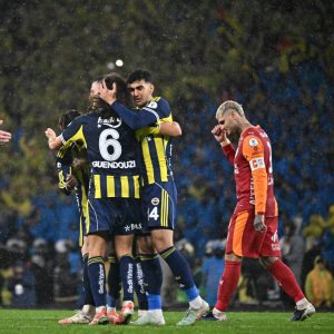 Fenerbahçe’nin Aslantepe’deki Etkileyici Performansı: Galatasaray’a Karşı Üstünlük