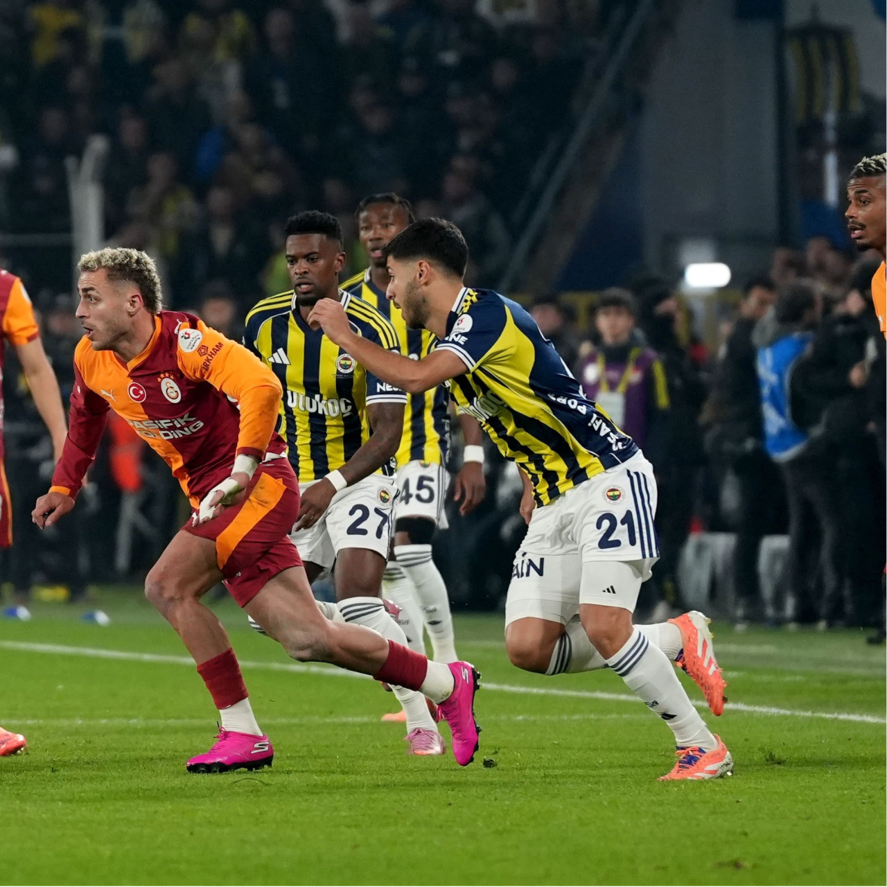 Galatasaray ve Fenerbahçe, RAMS Park’ta 17. Randevusuna Çıkıyor