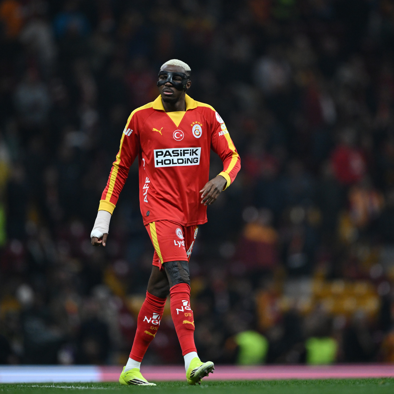 Galatasaray’dan Fenerbahçe’nin Osimhen İtirazına Yanıt: ‘Ekipmanımız Güvenli ve Kurallara Uygun’