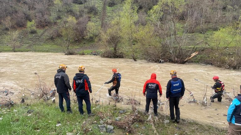 Hakkari Yufkalı Köyü’nde kaybolan küçük Osman’ın cansız bedenine ulaşıldı