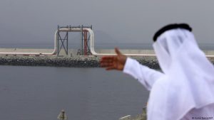 Hürmüz Boğazı’nın kapanmasıyla Körfez ülkeleri petrol için yeni rotalar arıyor