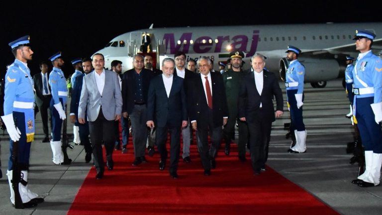 İran-Pakistan Görüşmeleri: Tahran’dan İslamabad’a Stratejik Mesajlar