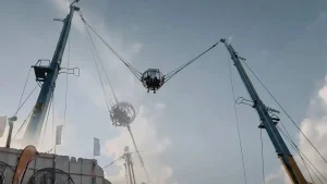 İspanya’da Steel Max oyuncağının halatı kopunca dört kişi yaralandı