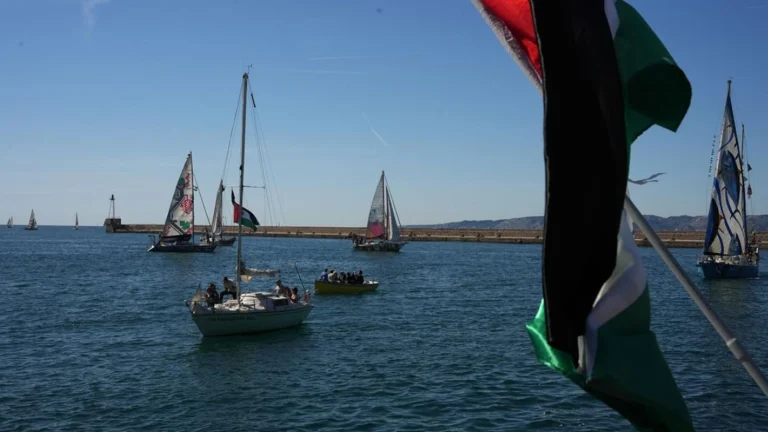 İsrail donanması Gazze’ye yardım taşıyan Küresel Sumud Filosu’na müdahale etti