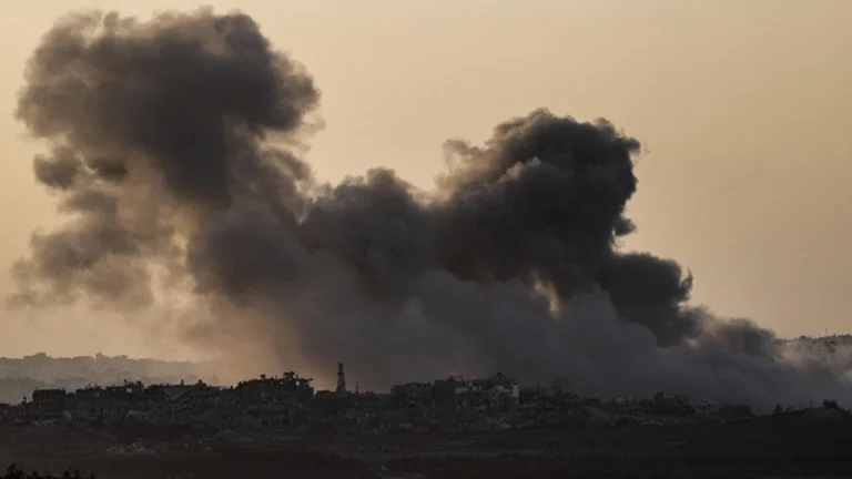 İsrail’in Lübnan’a düzenlediği hava saldırısında Nebatiye’de 9 kişi yaşamını yitirdi