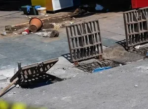 İzmir’de sağanakta akıma kapılarak ölen iki kişi için İZSU personeline dava açıldı