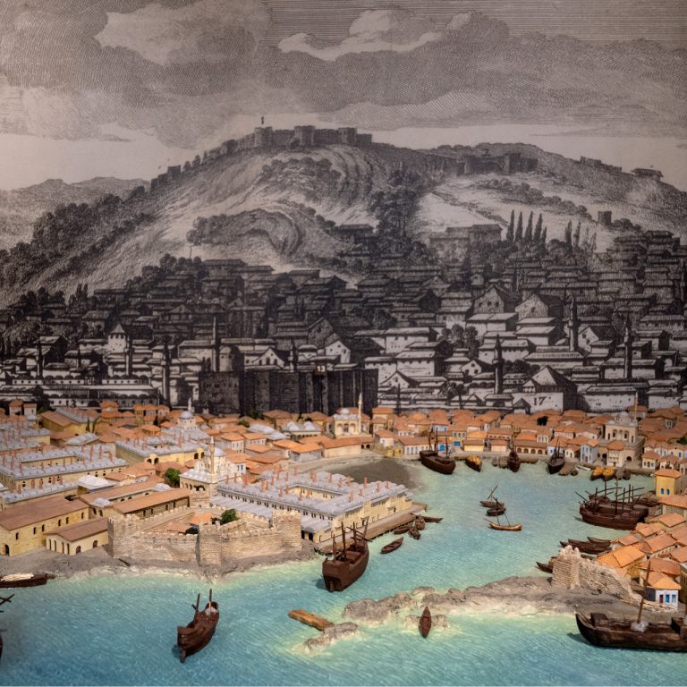 İzmir’in 8 bin 500 yıllık ticaret serüveni müze ziyaretçilerini geçmişe götürüyor