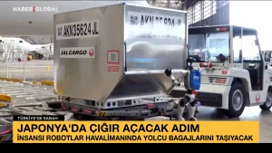 Japonya’nın Haneda Havalimanı’nda bavul taşımada insansı robotlar görev alıyor