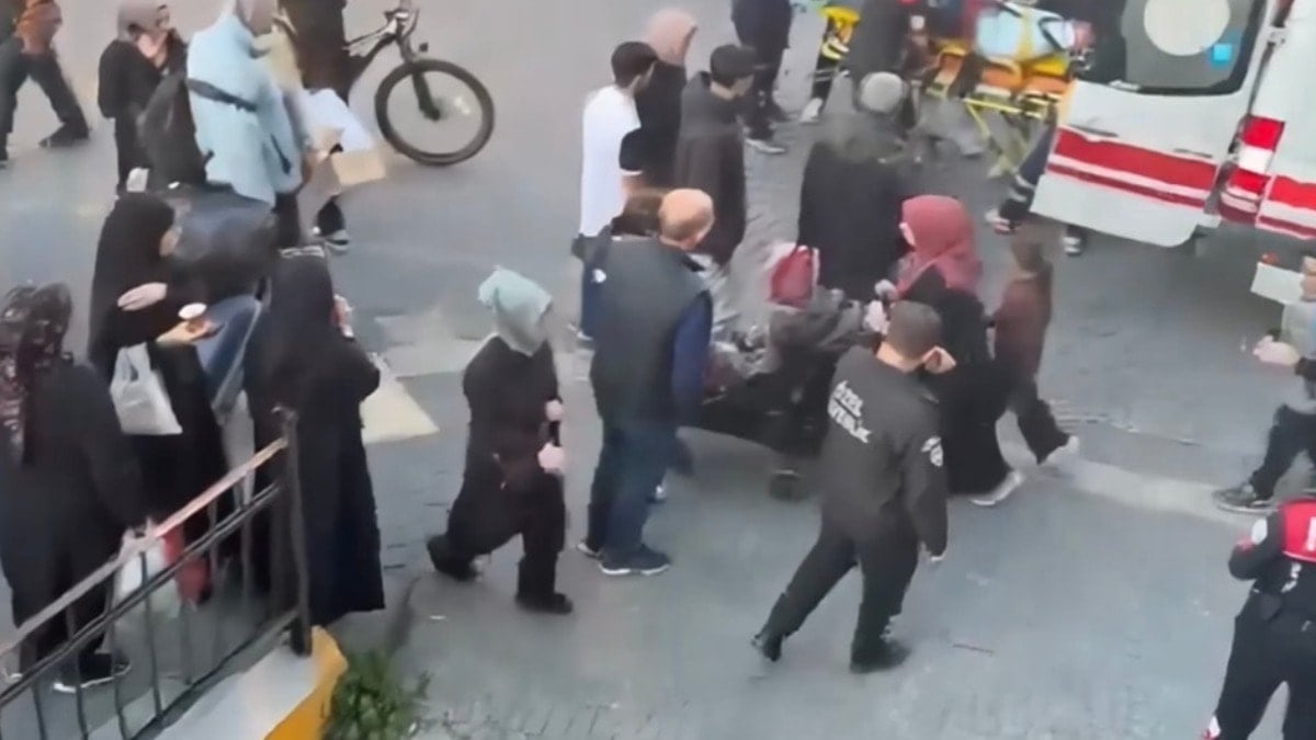 Kağıthane’de Rezidans Otoparkında Trajik Kaza: Kepenk Tamiri Sırasında İşçi Ağır Yaralandı