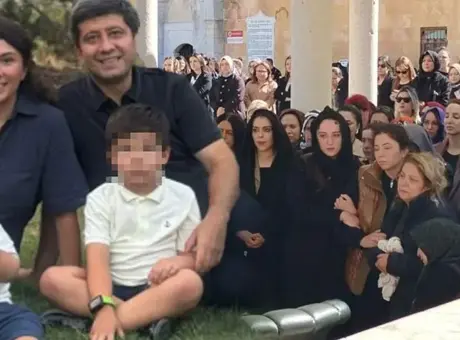 Kırşehir’de Hakim Çiftin 2,5 Yaşındaki Oğlu Çilek Yüzünden Hayatını Kaybetti