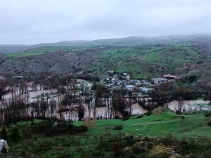 Kızılırmak Nehri Taştı: Zara’da Ev ve Ahırlar Su Altında