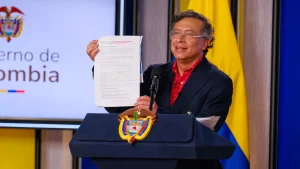 Kolombiya Cumhurbaşkanı Petro, ölümcül saldırının kaynağına dair soruşturma başlattı