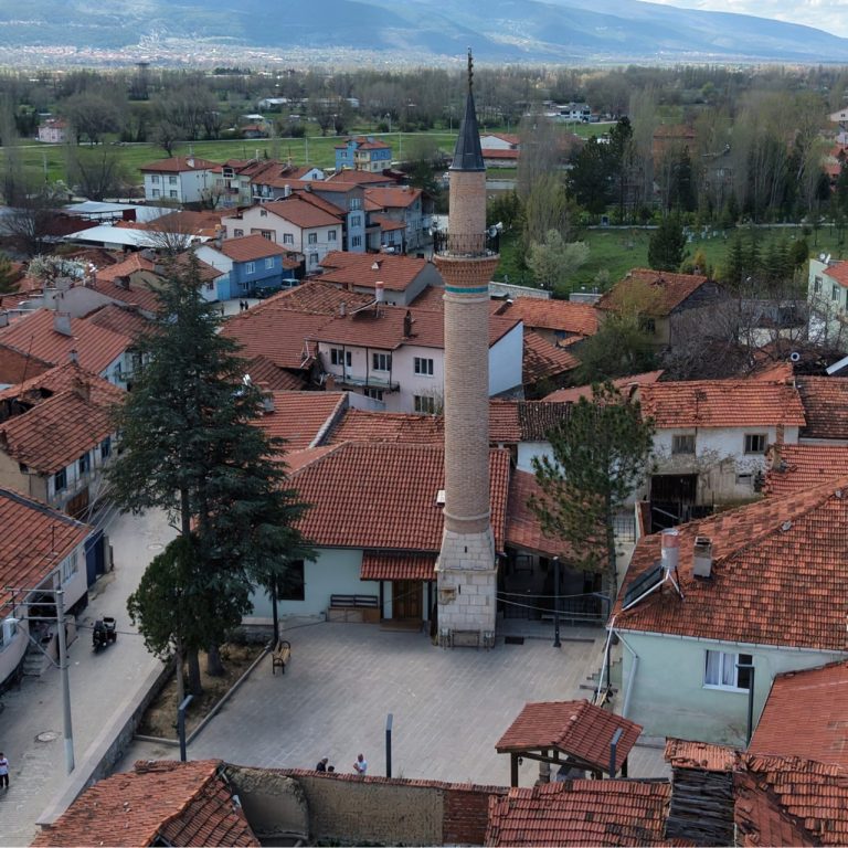 Kütahya’da caminin duvarında gizlenen 300 parçalık eserin sırrı çözüldü