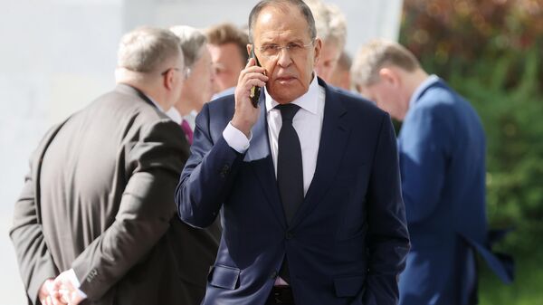 Lavrov ve İshak Dar, Basra Körfezi’nde Artan Gerilimi Masaya Yatırdı