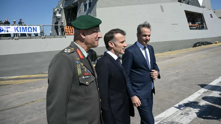 Macron Atina’da Türkiye’ye Karşı Duruşunu Sertleştirirken Rusya’yı Hedef Aldı