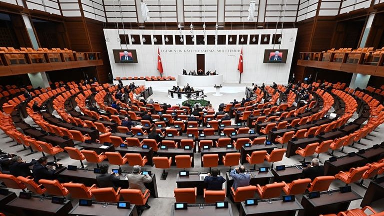 Okullardaki Şiddet ve Dijital Tehditler: Meclis Komisyonu Harekete Geçiyor