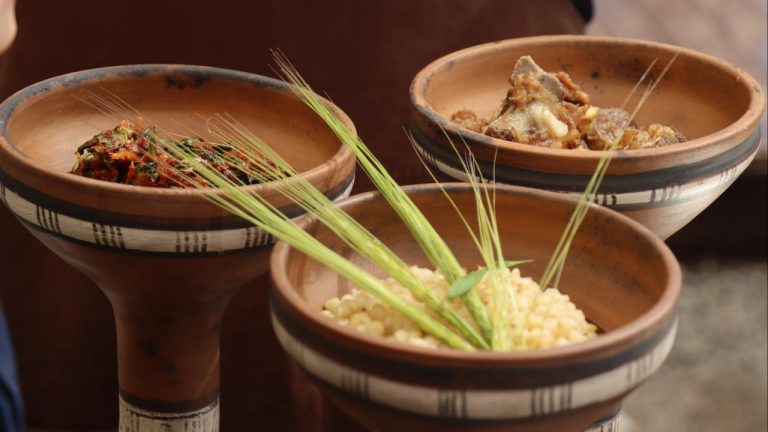 Ömür Akkor, Neolitik Çağ lezzetlerini modern mutfağa taşıdı