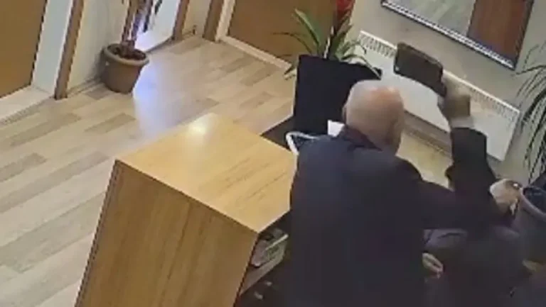 Ordu’nun Aybastı ilçesinde belediye binasında satırlı saldırı dehşeti