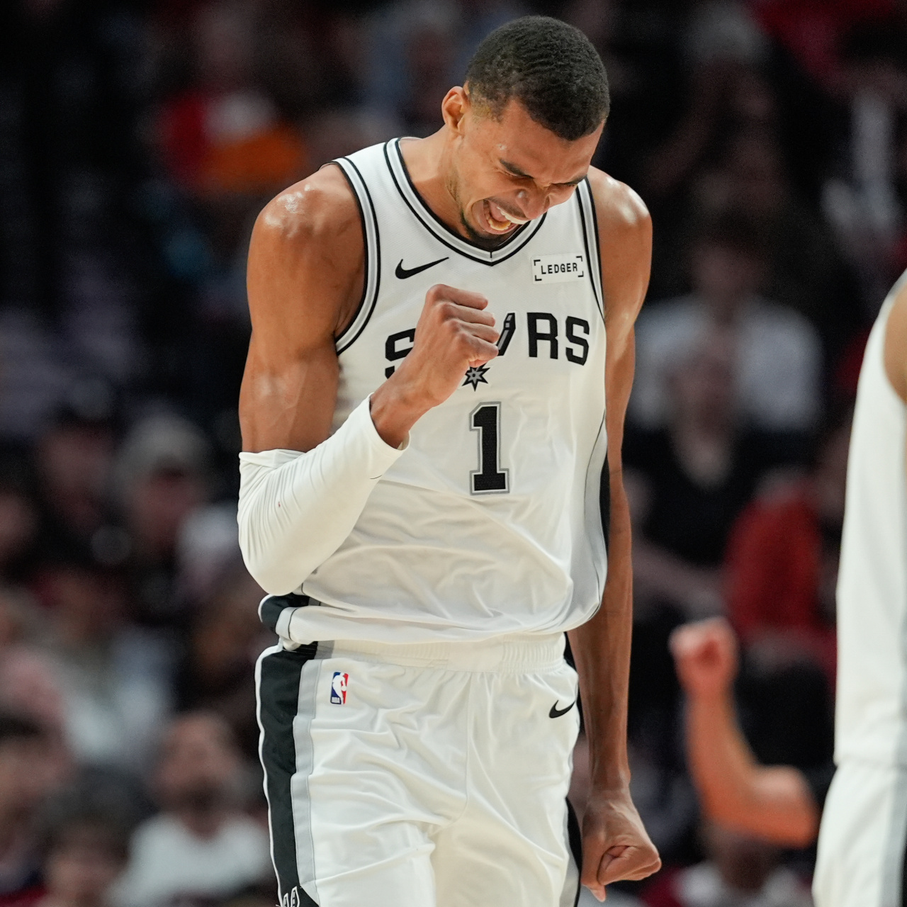 San Antonio Spurs Batı Konferansı’nda Yarı Finale Yükseldi