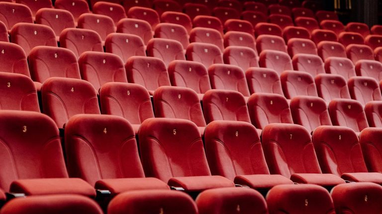 Sinema salonlarında bu hafta farklı türlerde 10 yeni film izleyiciyle buluşuyor