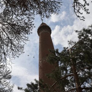 Sivas Ulu Cami’nin Eğik Minareli Güzelliği: Tarihi Yapıya Modern Dokunuş
