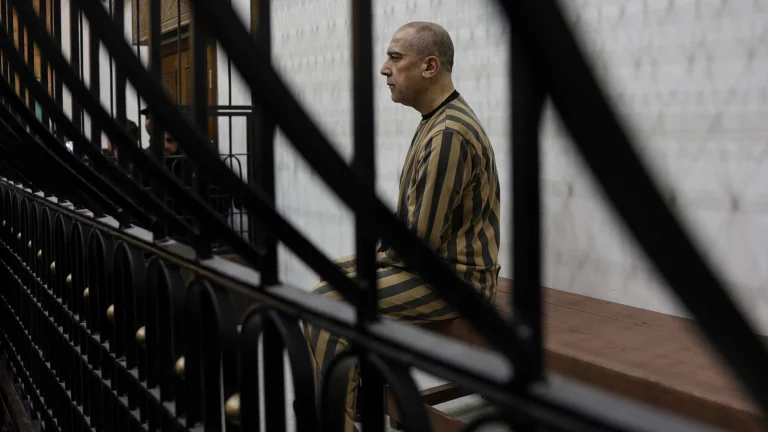 Suriye’de Esed rejiminin önemli ismi Atef Necib hakkında yargılama süreci başladı