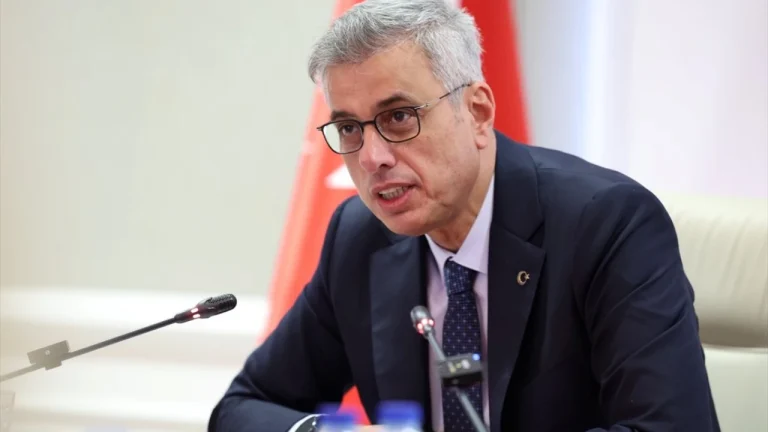 Türkiye, İran’a Sağlık Malzemesi Yardımını İkiye Katladı