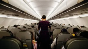 Uçak yolculuklarında taşınabilir şarj cihazı kullanımı yasaklandı