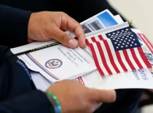 Yeşil Kart Başvurularında İsrail Karşıtlığı İncelemeye Alınıyor