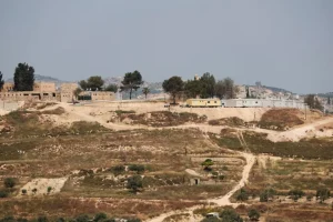 Bunlar insan olamaz: Yahudi işgalciler Filistinli naaşını mezardan çıkarttı