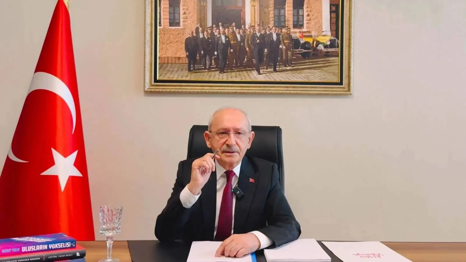 CHP’de Kemal Kılıçdaroğlu resmen genel başkan: İcra memurları ‘mutlak butlan’ kararını tebliğ etti