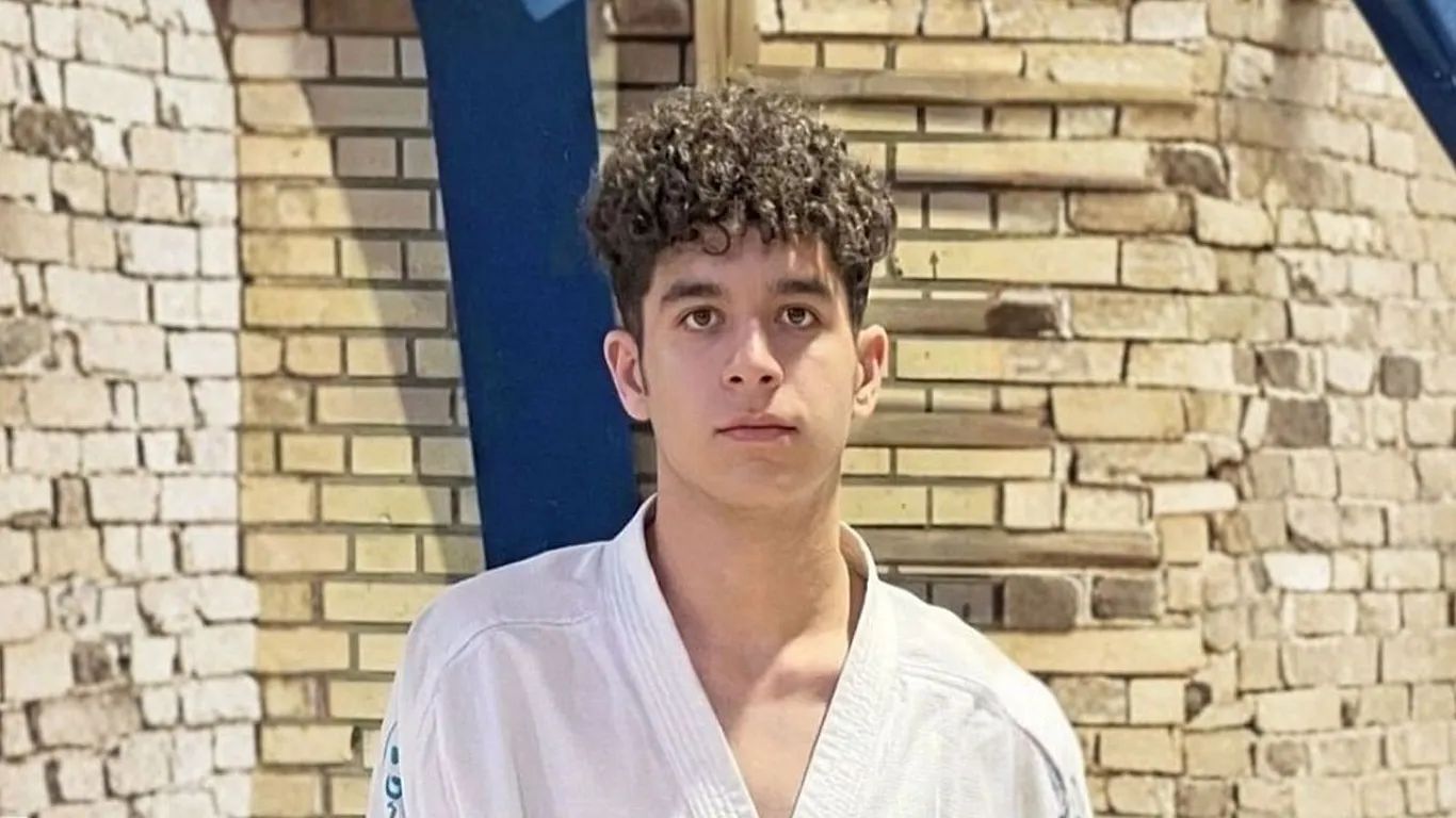İran, 21 yaşındaki karate şampiyonunu idam etti