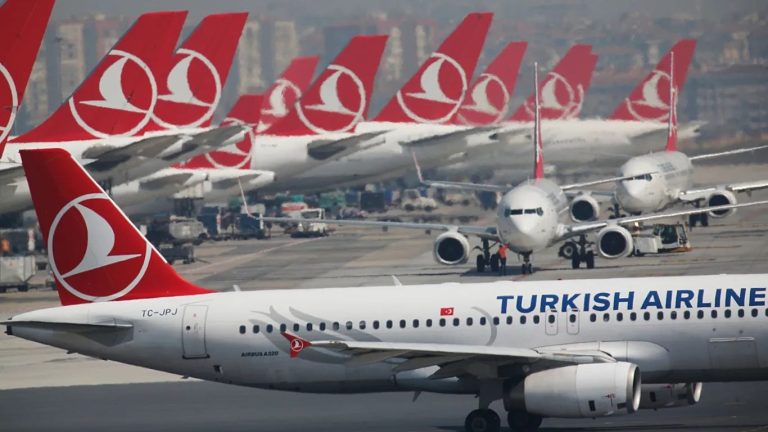 Havayolları, jet yakıtı krizi nedeniyle 13.000 uçuş iptal etti