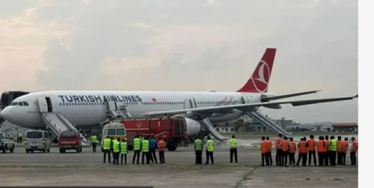 THY uçağı Nepal’e iniş sonrası yangın tehlikesi nedeniyle boşaltıldı