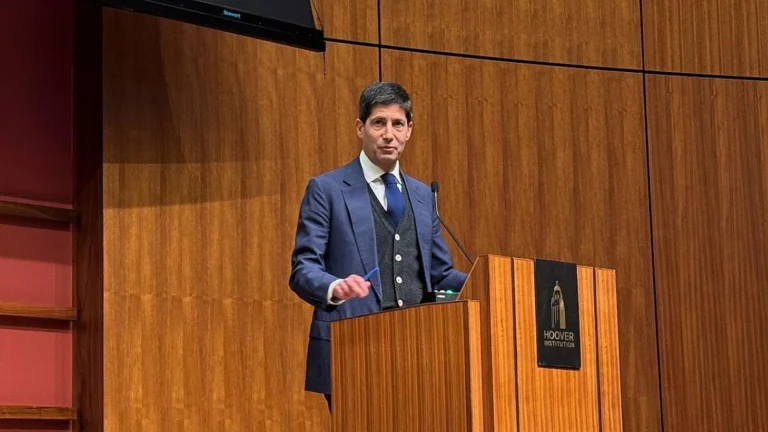 ABD Senatosu Kevin Warsh’ı Federal Rezerv’in yeni başkanı olarak onayladı