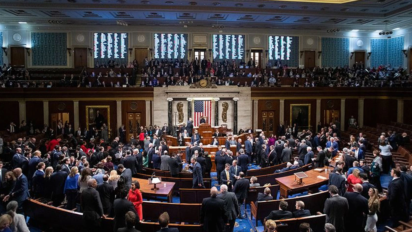 ABD Senatosu, Trump’ın İran’a Yönelik Saldırı Yetkilerini Kongre Onayına Bağladı