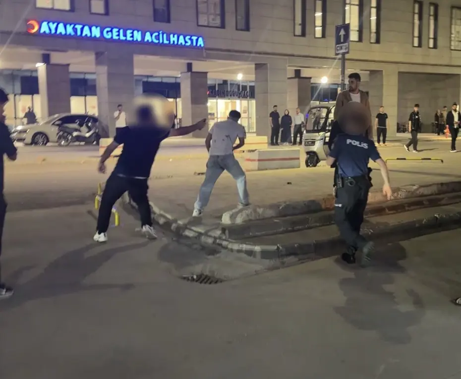Adıyaman Hastanesinde Gece Yarısı Bıçaklı Saldırı Panik Yarattı